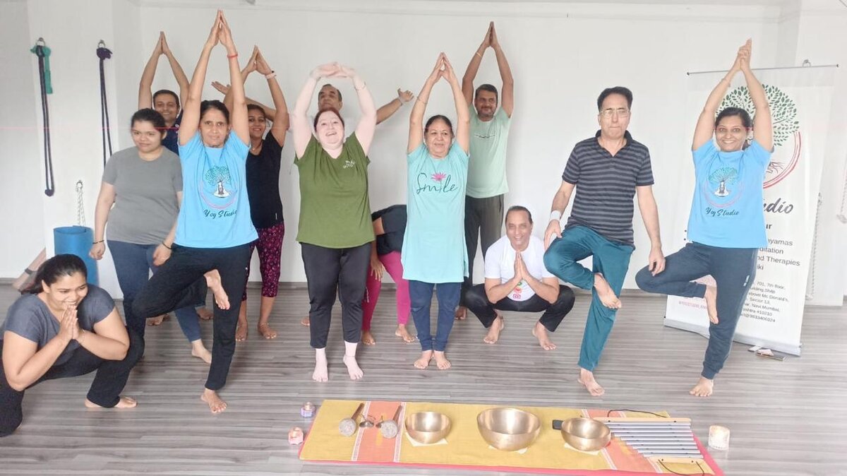 Sound healing session at YogStudio Kharghar