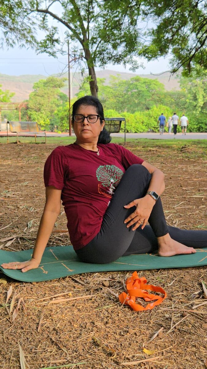 Outdoor yoga practice with YogStudio