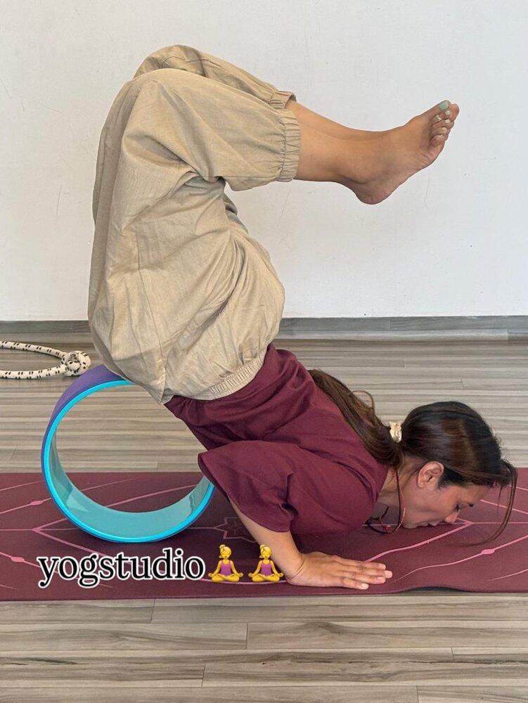 Sakshi Rai in a yoga pose at YogStudio Kharghar